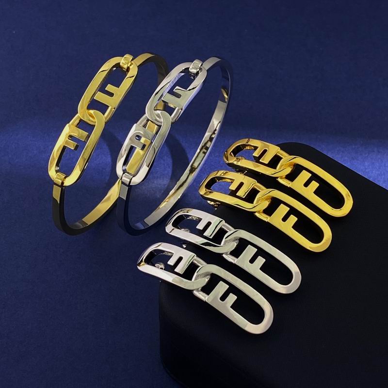 Fendi bracelet 01lyr14